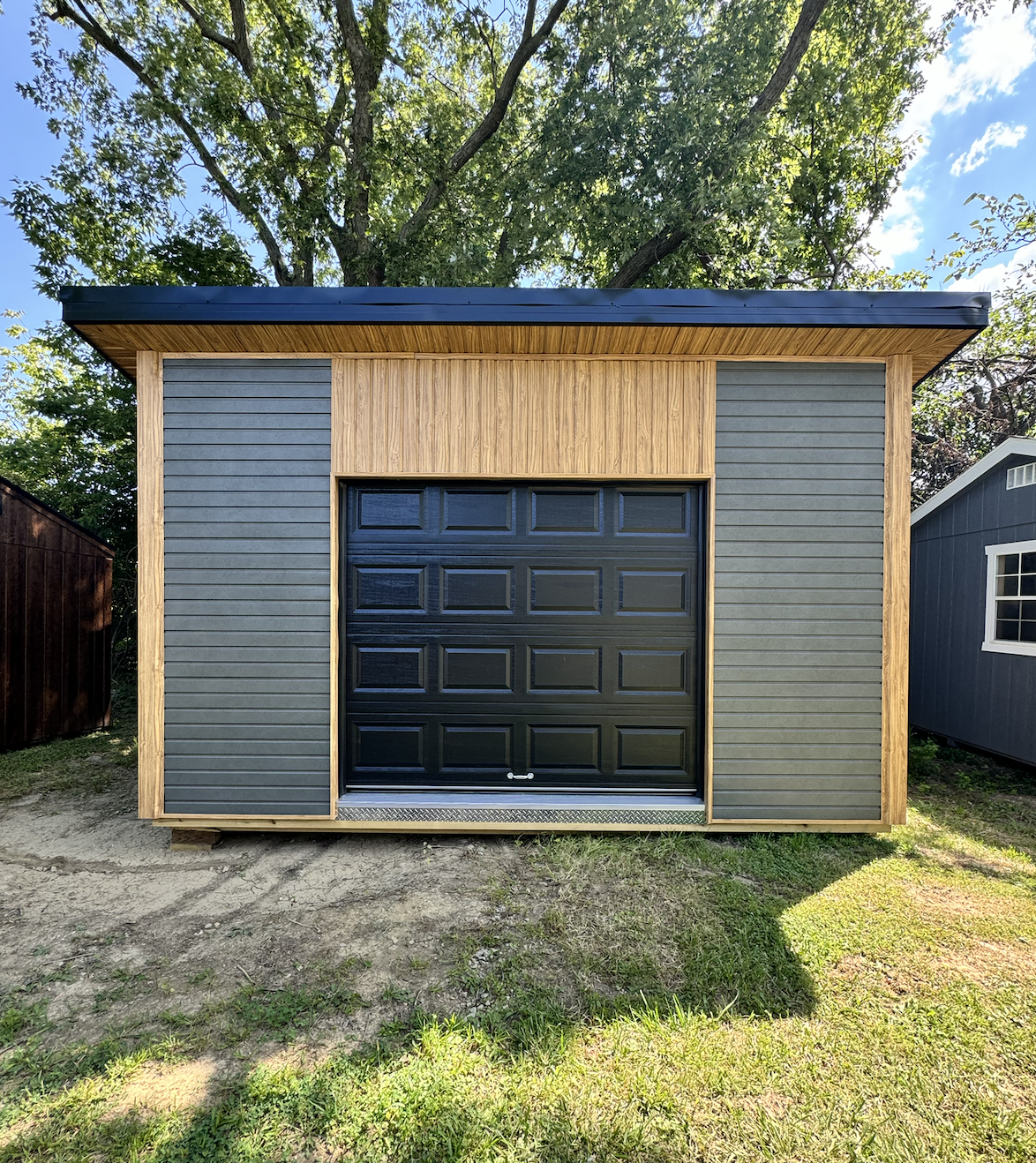 68c481fb795d2_IN27005024 Exterior (1)